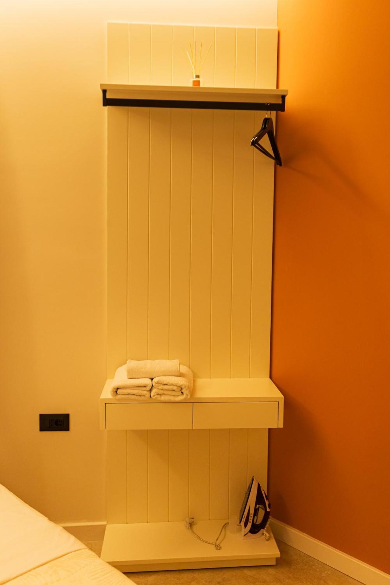 Coral Cane Apartment *