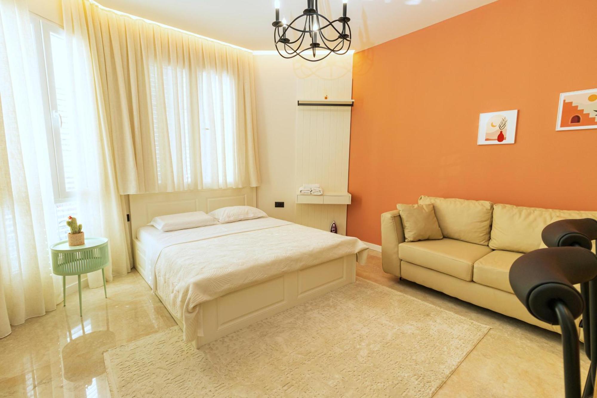 Coral Cane Apartment *